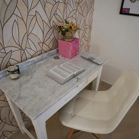 Alojamento de Acomodação e Pequeno-almoço Giuly