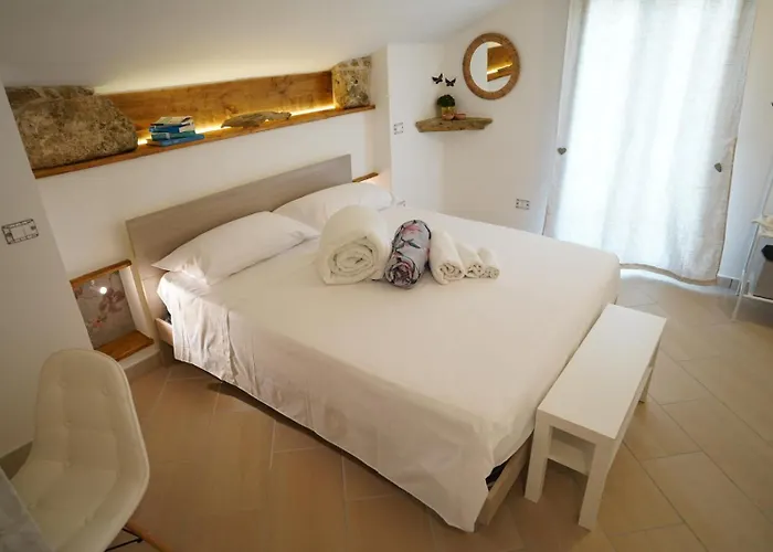 Giuly Bed & Breakfast 3*